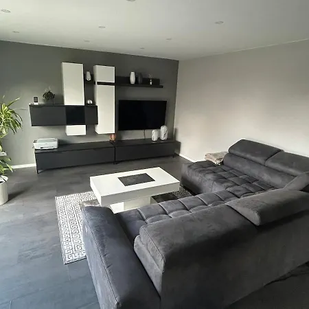 Apartment K Voll Möbliert