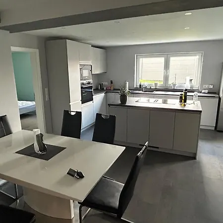 K Voll Möbliert Apartment *